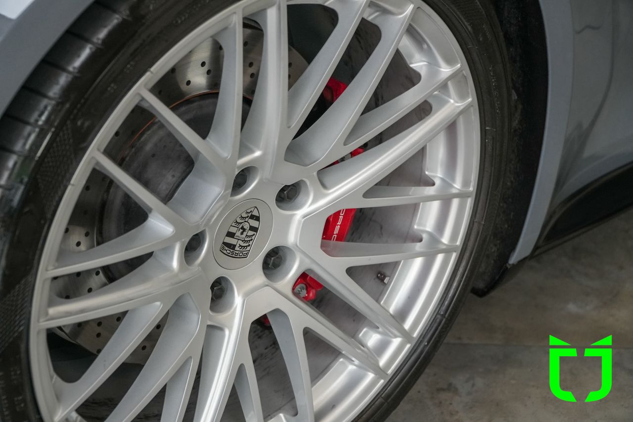Porsche 911 3.8 24V 6 CILINDROS TURBO AUTOMÁTICO 2024 Cinza - foto 32