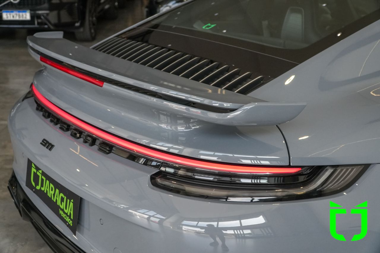 Porsche 911 3.8 24V 6 CILINDROS TURBO AUTOMÁTICO 2024 Cinza - foto 31