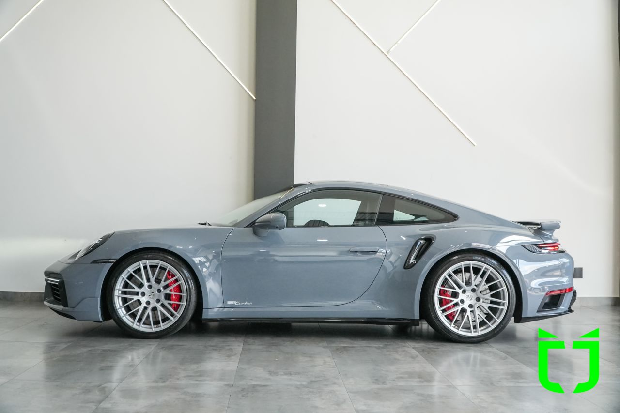 Porsche 911 3.8 24V 6 CILINDROS TURBO AUTOMÁTICO 2024 Cinza - foto 45