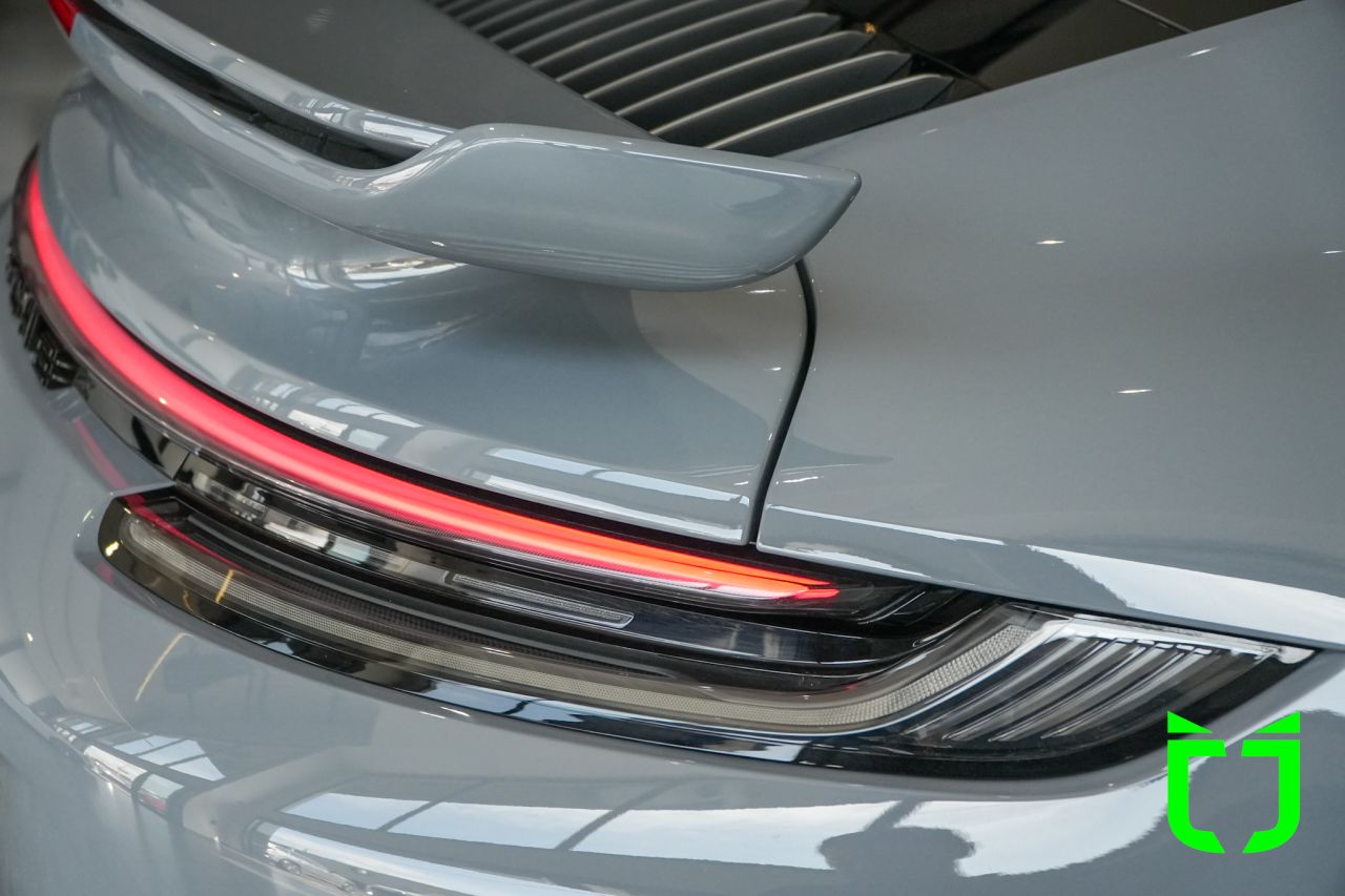Porsche 911 3.8 24V 6 CILINDROS TURBO AUTOMÁTICO 2024 Cinza - foto 33