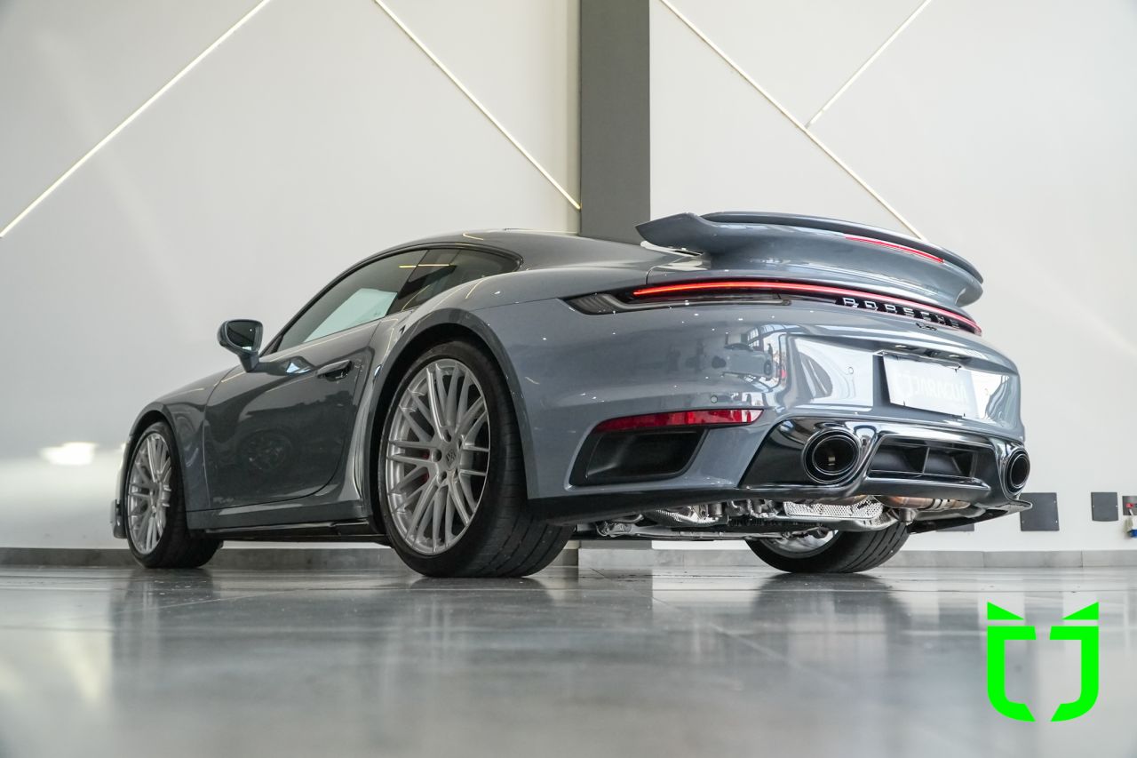 Porsche 911 3.8 24V 6 CILINDROS TURBO AUTOMÁTICO 2024 Cinza - foto 26