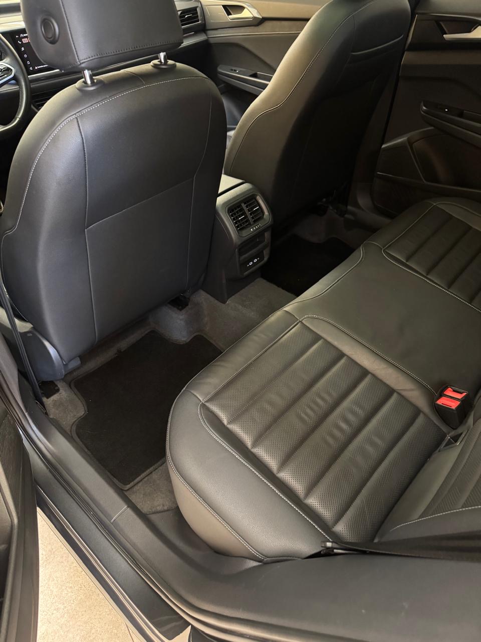 Volkswagen Taos 1.4 16v 4p Flex 250 Tsi Highline Automático Cinza 2023 - Ayrton Automóveis