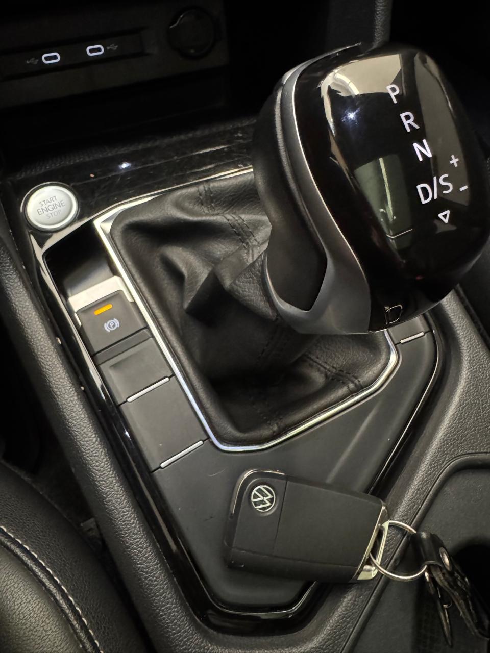 Volkswagen Taos 1.4 16v 4p Flex 250 Tsi Highline Automático Cinza 2023 - Ayrton Automóveis
