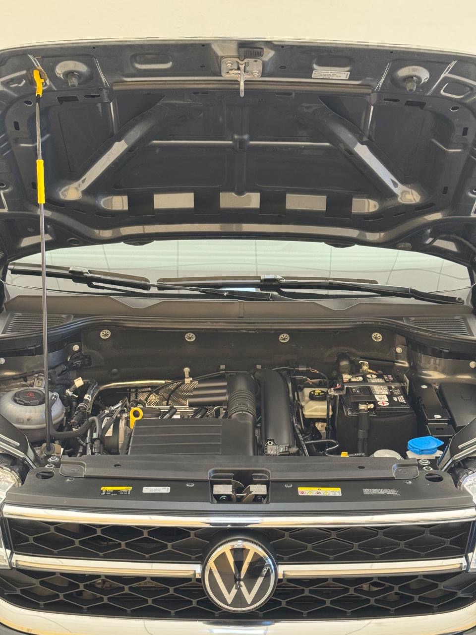 Volkswagen Taos 1.4 16v 4p Flex 250 Tsi Highline Automático Cinza 2023 - Ayrton Automóveis