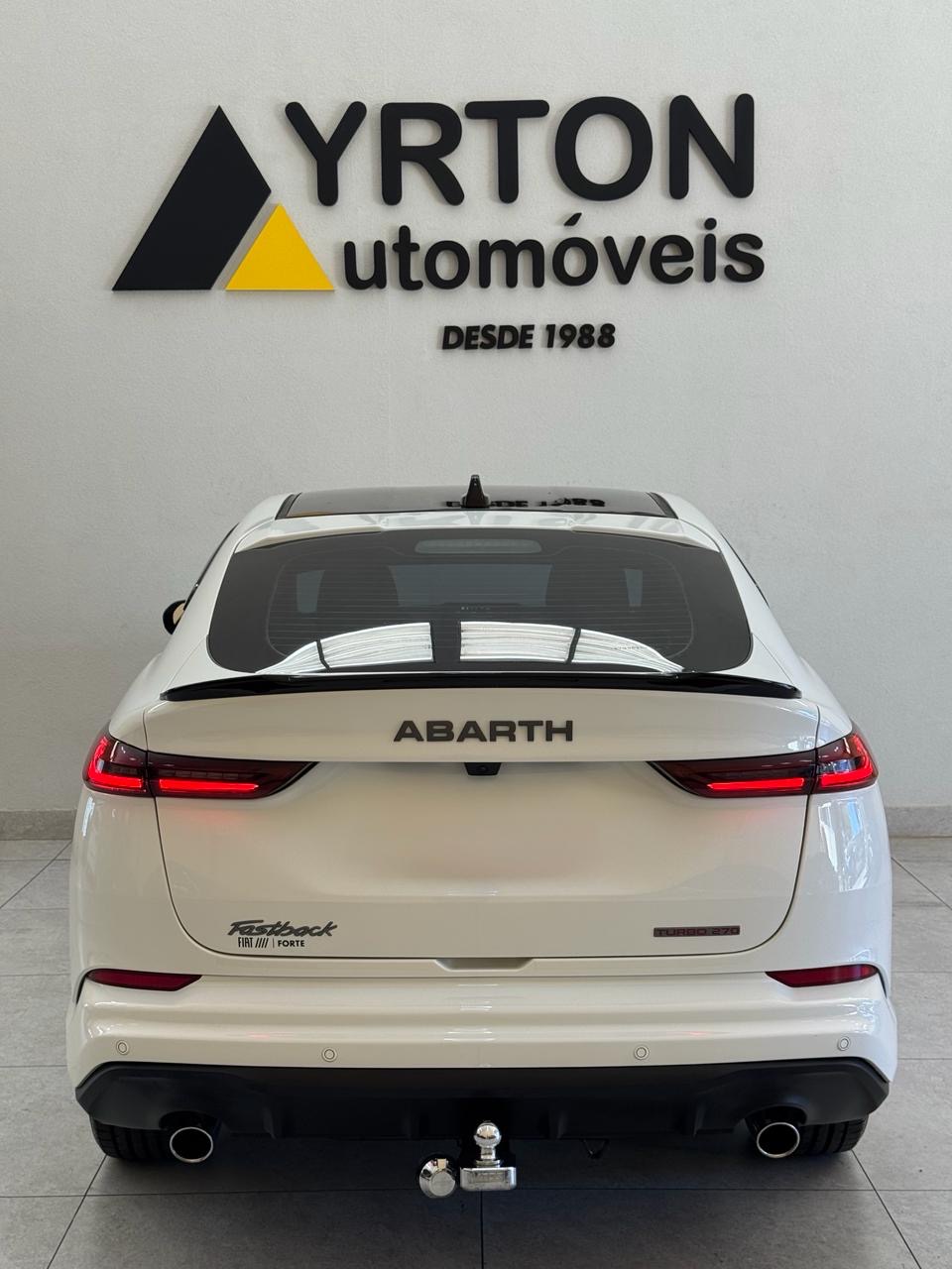 Fiat Fastback 1.3 16v 4p Flex Abarth Turbo 270 Automático Branco 2025 - Ayrton Automóveis