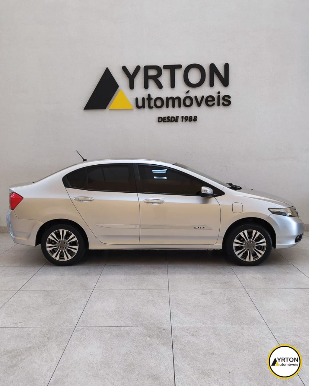 Honda City Sedan 1.5 16v 4p Ex Flex Automático Prata 2014 - Ayrton Automóveis