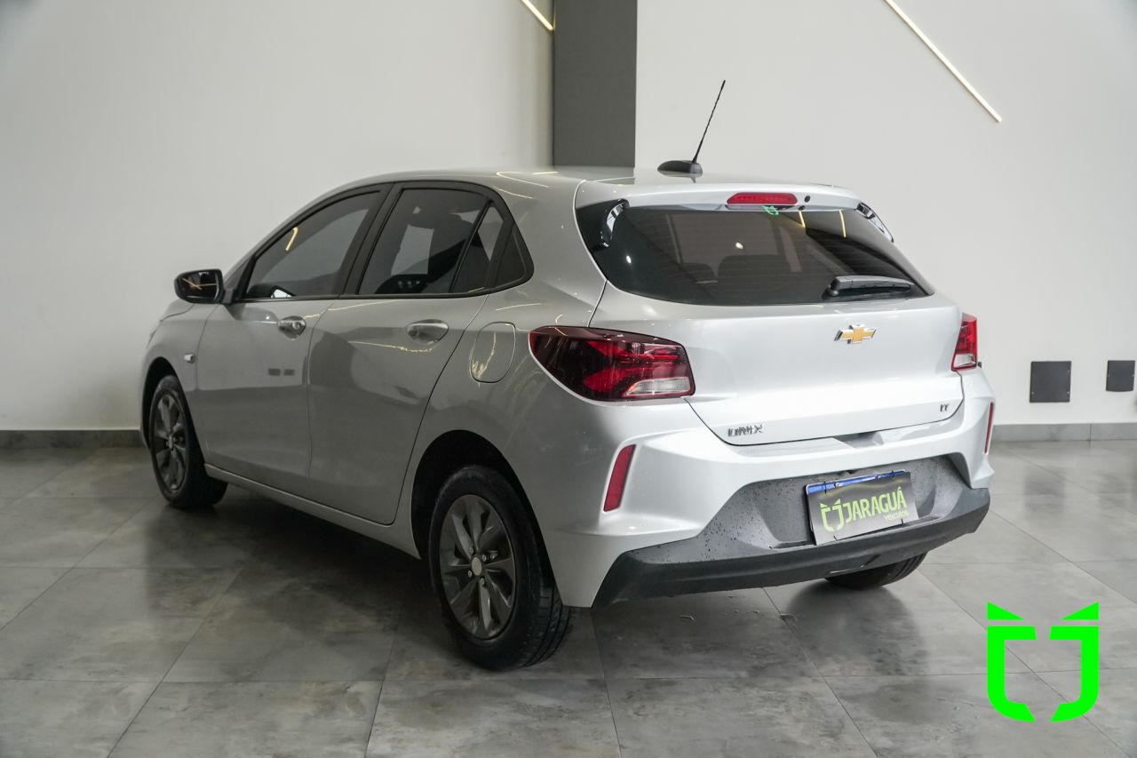 Chevrolet Onix Hatch 1.0 4P FLEX LT2 2023 Branco - foto 4