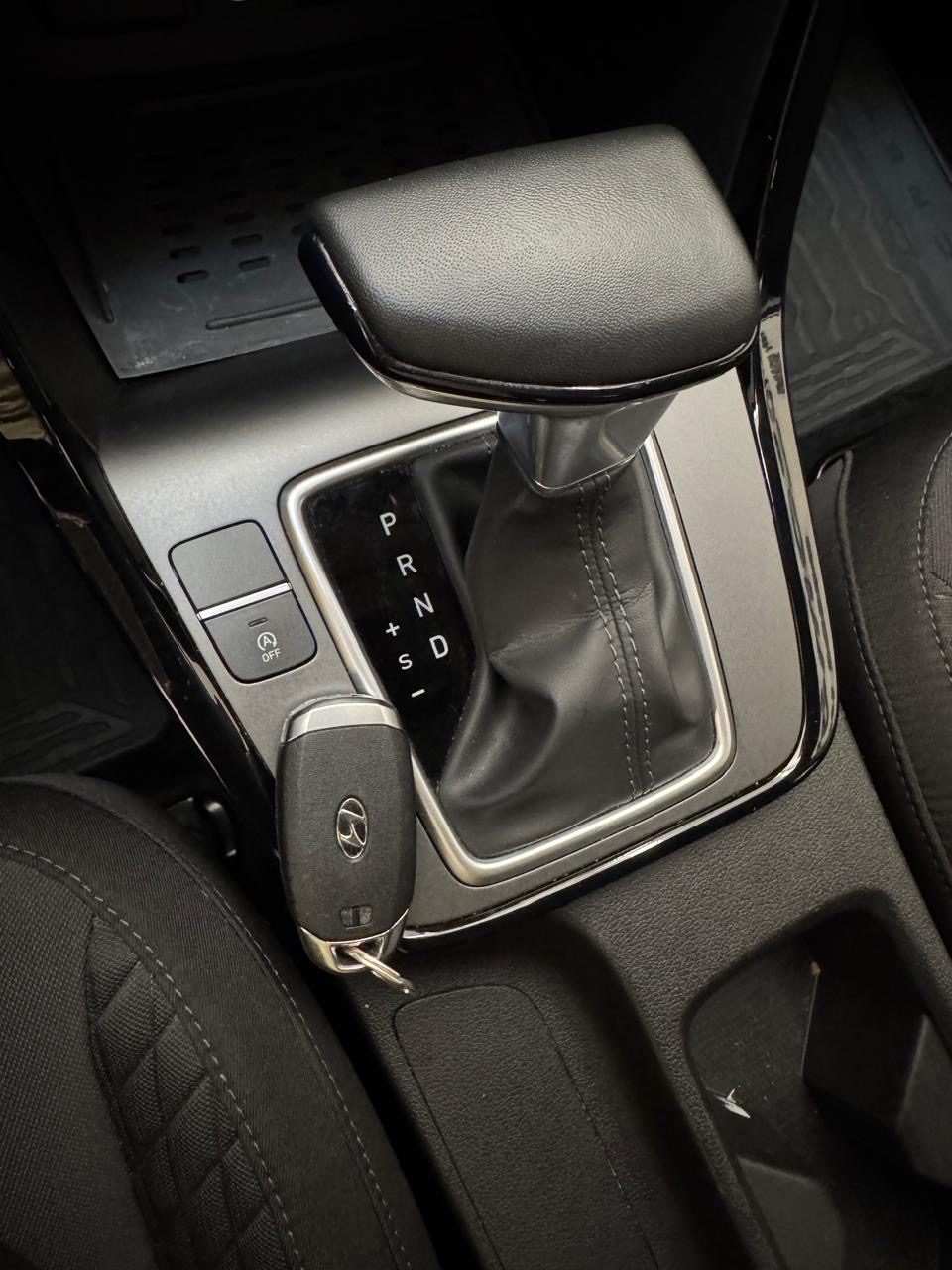 Hyundai Creta 1.0 12v 4p Flex Tgdi Turbo Limited Automático Prata 2024 - Ayrton Automóveis