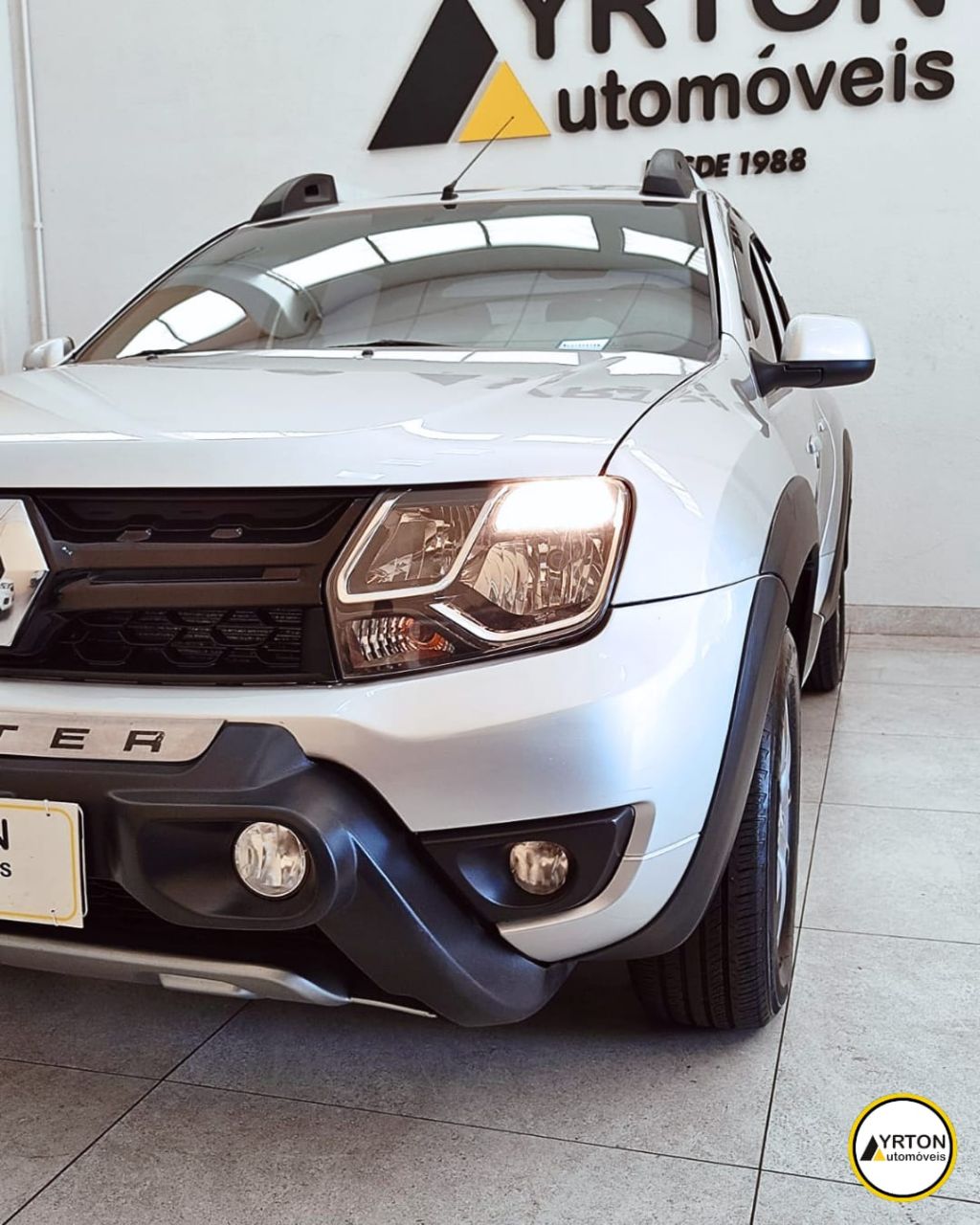 Renault Oroch 2.0 16v 4p Flex Dynamique Automático Prata 2020 - Ayrton Automóveis