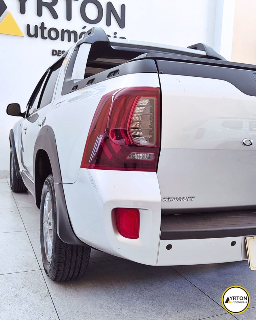 Renault Oroch 2.0 16v 4p Flex Dynamique Automático Prata 2020 - Ayrton Automóveis