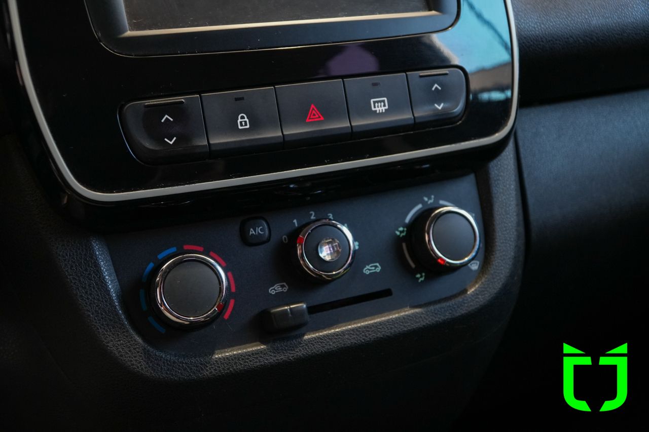Renault Kwid 1.0 12V 4P SCE FLEX INTENSE 2018 Branco - foto 12