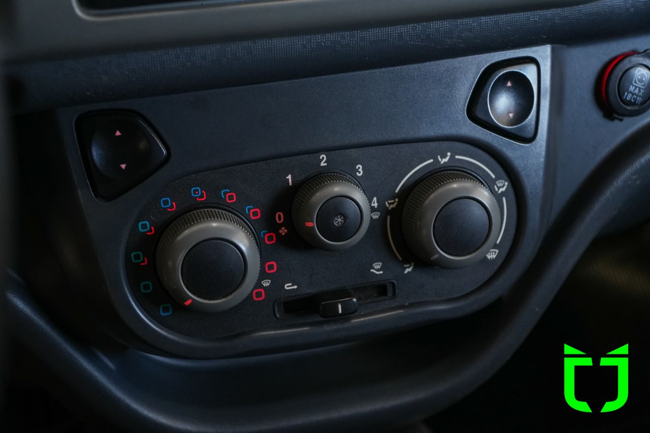 Fiat Fiorino Furgão 1.4 FLEX 2015 Branco - foto 10