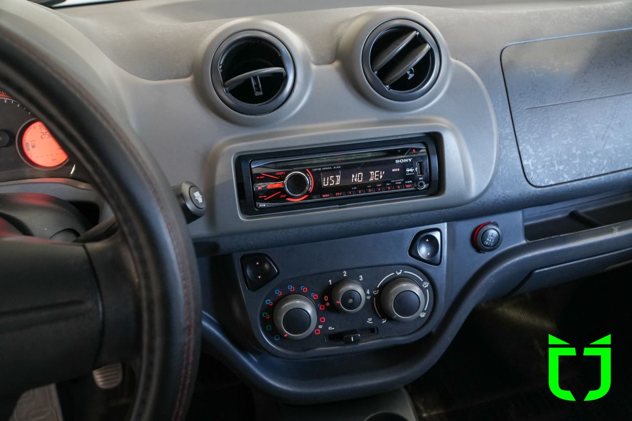 Fiat Fiorino Furgão 1.4 FLEX 2015 Branco - foto 11
