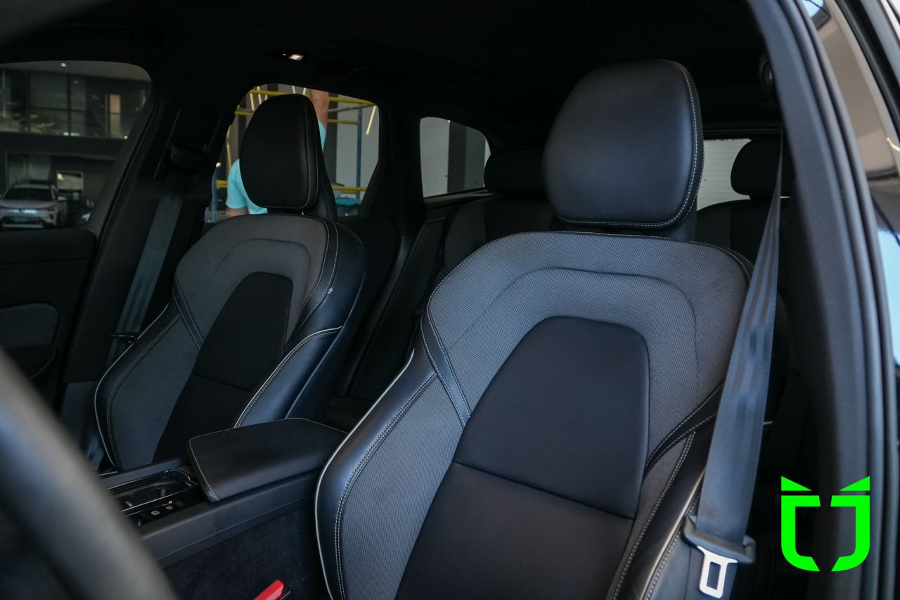Volvo XC60 2.0 16V 4P T8 RECHARGE HÍBRIDO ULTIMATE DARK AWD TURBO GEARTRONIC AUTOMÁTICO 2023 Preto - foto 16