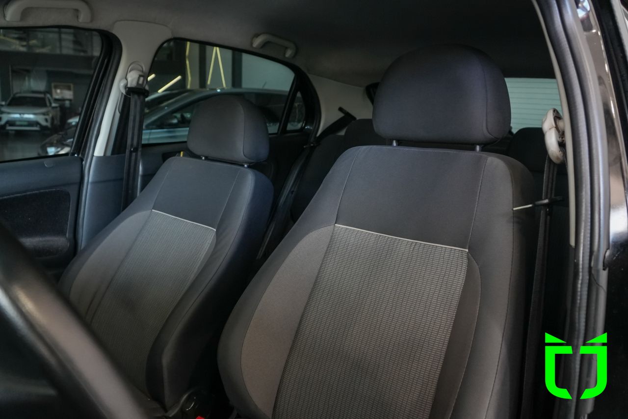 Volkswagen Gol 1.0 4P G5 FLEX 2013 Preto - foto 12