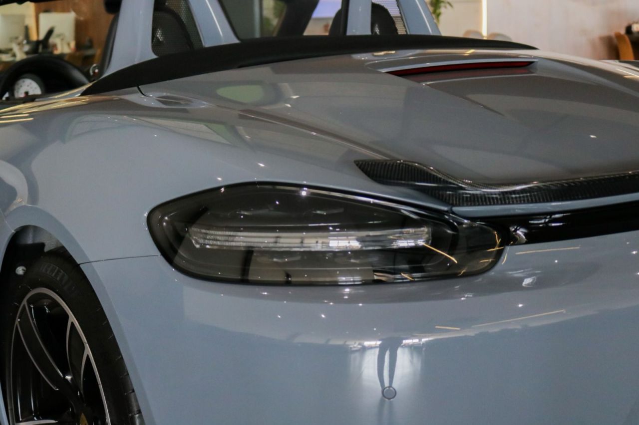 Porsche 718 2.0 16V H4 BOXSTER AUTOMÁTICO PDK 2024 Cinza - foto 7