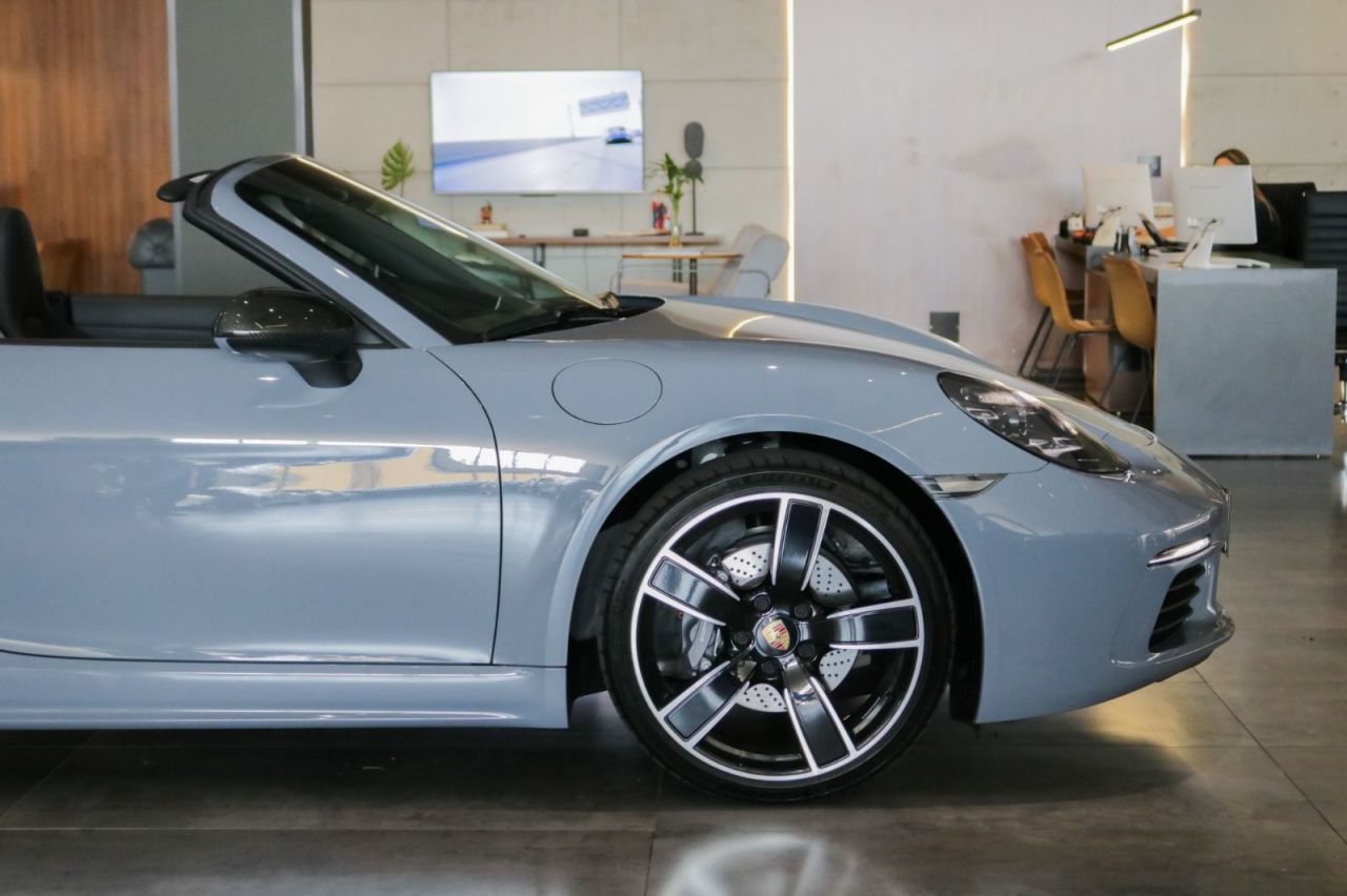 Porsche 718 2.0 16V H4 BOXSTER AUTOMÁTICO PDK 2024 Cinza - foto 8