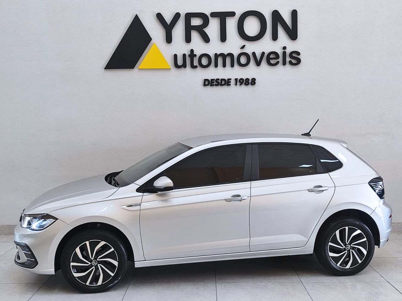 Volkswagen Polo Hatch 1.0 4p 170 Tsi Highline Automático Prata 2025 - Ayrton Automóveis