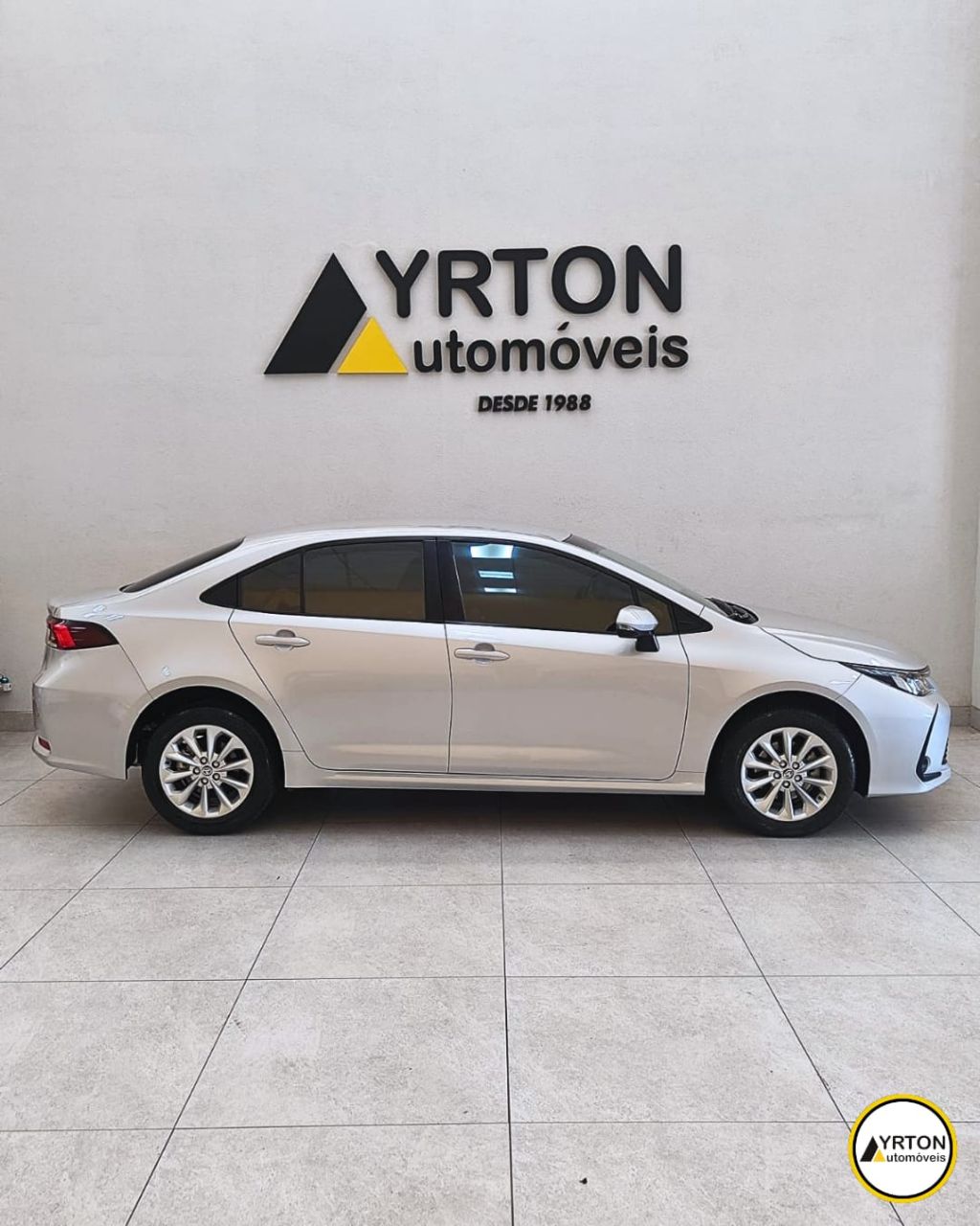 Toyota Corolla 2.0 16v 4p Flex Gli Direct Shift Automático Cvt Prata 2021 - Ayrton Automóveis