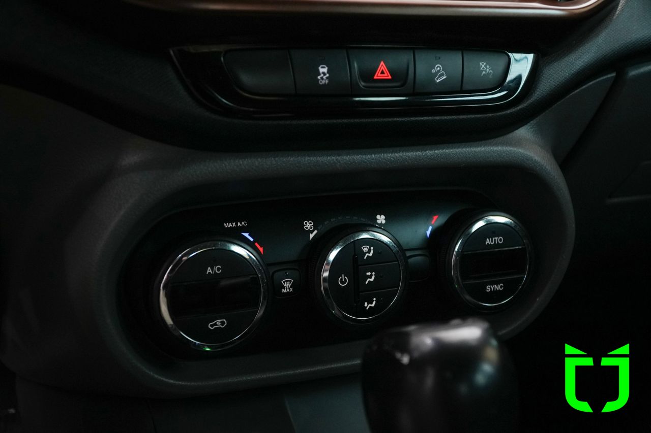 Fiat Toro 2.0 16V 4P VOLCANO 4WD TURBO DIESEL AUTOMÁTICO 2017 Prata - foto 13