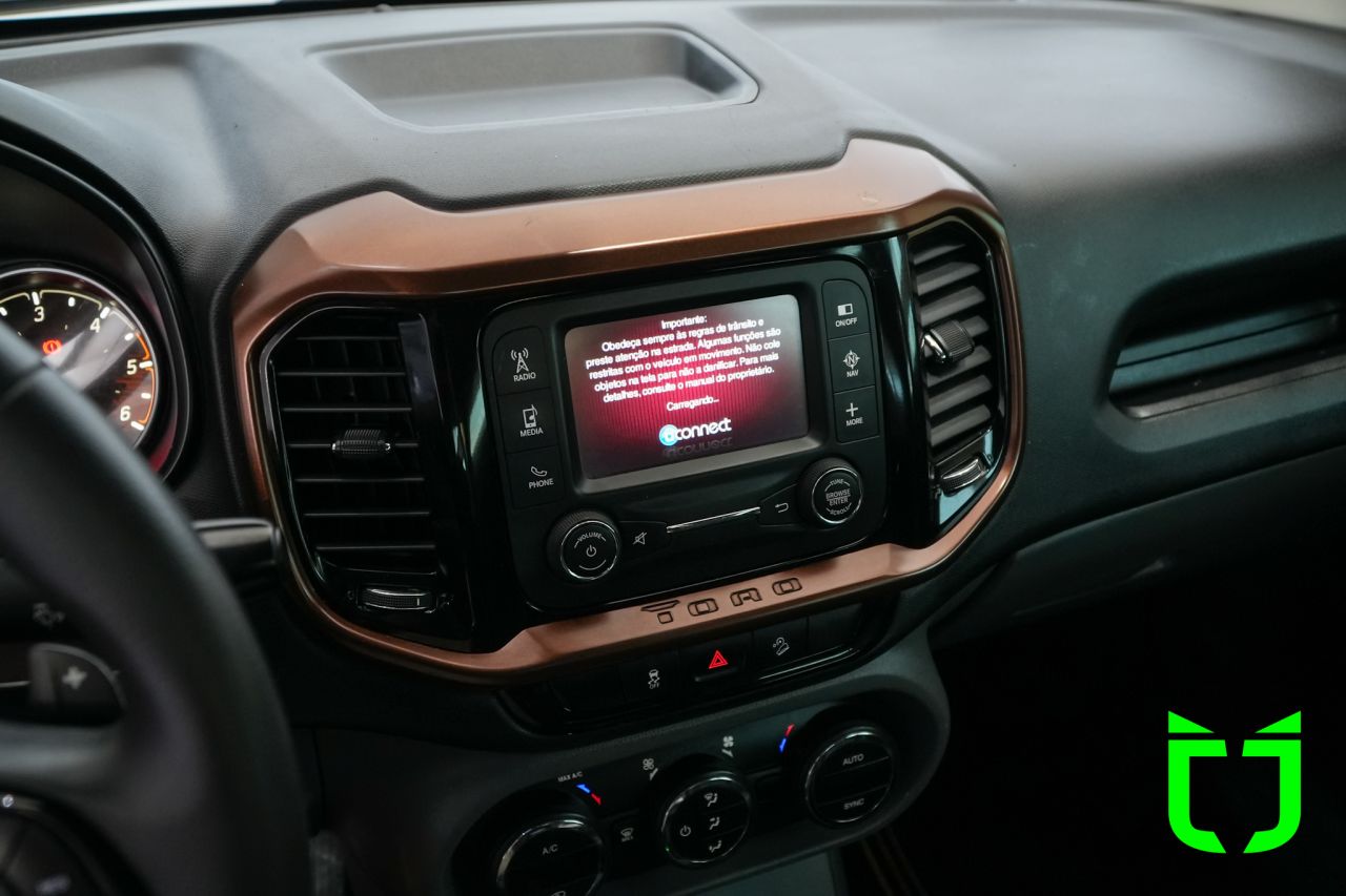 Fiat Toro 2.0 16V 4P VOLCANO 4WD TURBO DIESEL AUTOMÁTICO 2017 Prata - foto 11