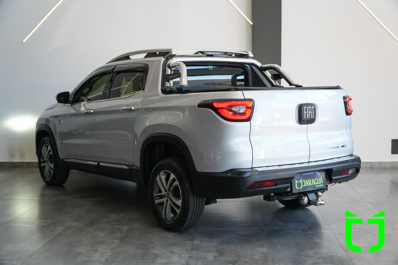 Fiat Toro 2.0 16V 4P VOLCANO 4WD TURBO DIESEL AUTOMÁTICO 2017 Prata - foto 4