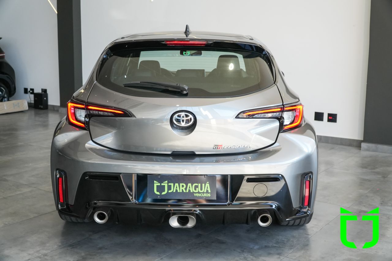 Toyota GR Corolla 1.6 16V 4P TURBO CIRCUIT GR-FOUR 2024 Cinza - foto 6