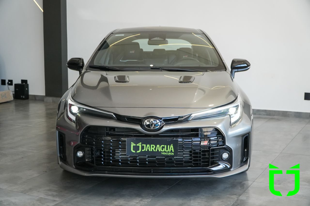 Toyota GR Corolla 1.6 16V 4P TURBO CIRCUIT GR-FOUR 2024 Cinza - foto 3
