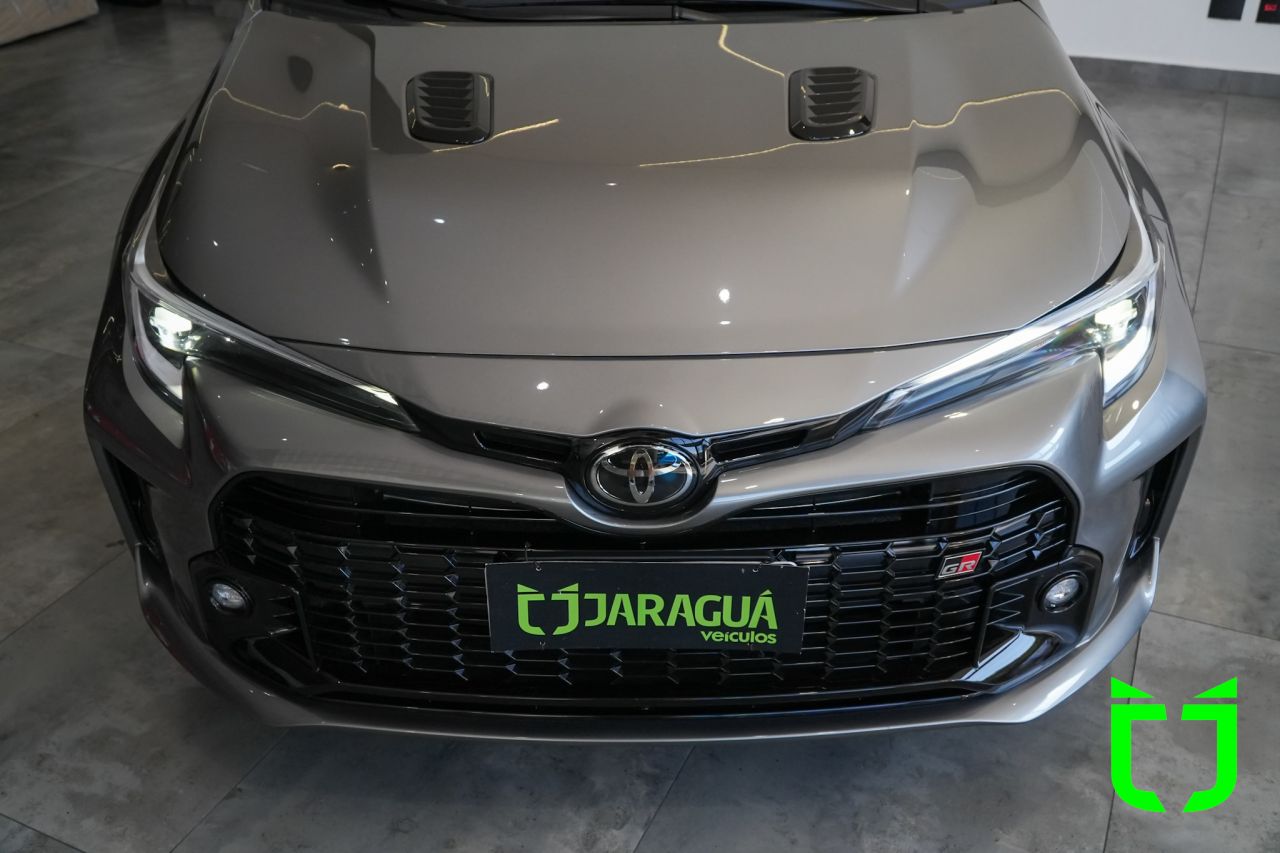 Toyota GR Corolla 1.6 16V 4P TURBO CIRCUIT GR-FOUR 2024 Cinza - foto 8