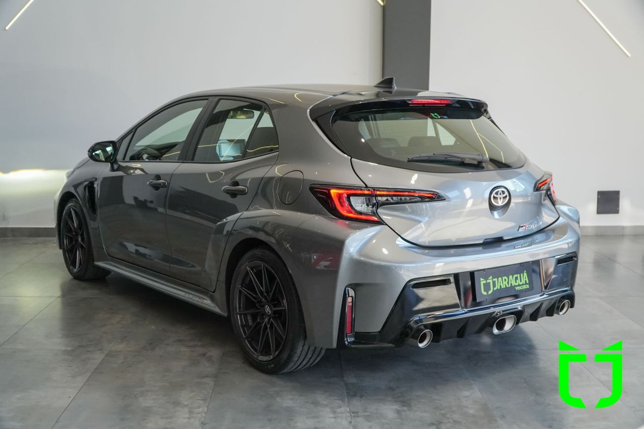 Toyota GR Corolla 1.6 16V 4P TURBO CIRCUIT GR-FOUR 2024 Cinza - foto 5