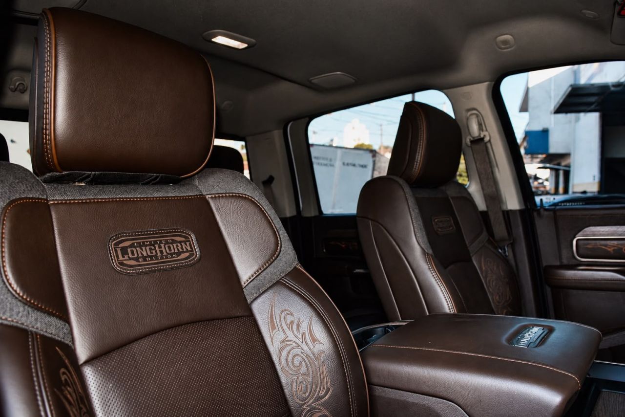 Ram 3500 6.7 I6 LIMITED LONG HORN CABINE DUPLA 4X4 TURBO DIESEL AUTOMÁTICO 2025 Branco - foto 13