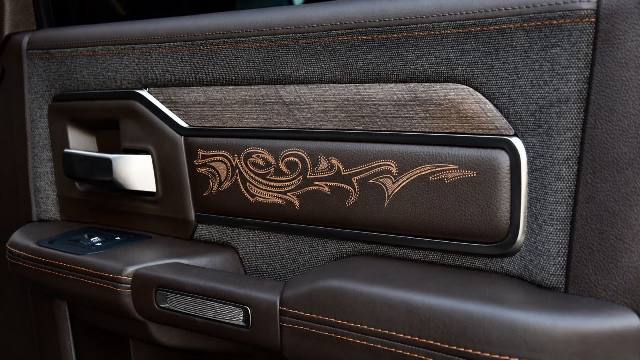 Ram 3500 6.7 I6 LIMITED LONG HORN CABINE DUPLA 4X4 TURBO DIESEL AUTOMÁTICO 2025 Branco - foto 10