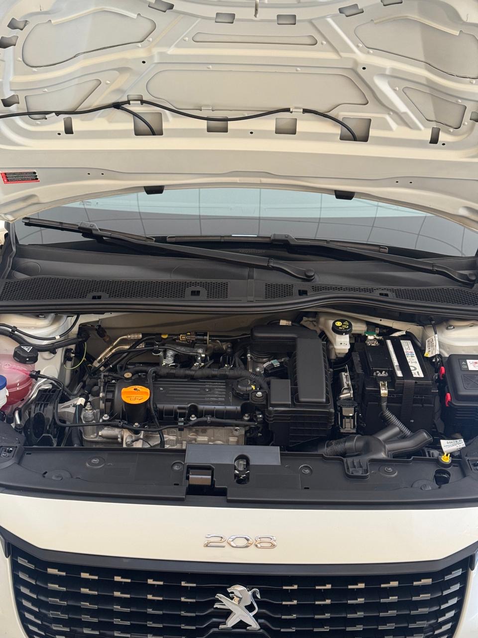 Peugeot 208 1.0 4p Flex Firefly Style Branco Perola 2024 - Ayrton Automóveis