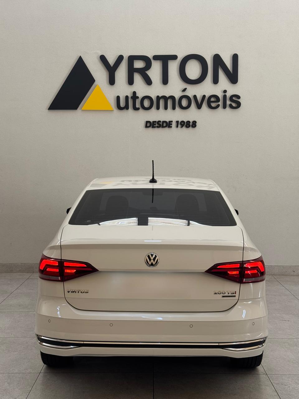 Volkswagen Virtus 1.0 4p 200 Tsi Flex Highline Automático Branco 2020 - Ayrton Automóveis