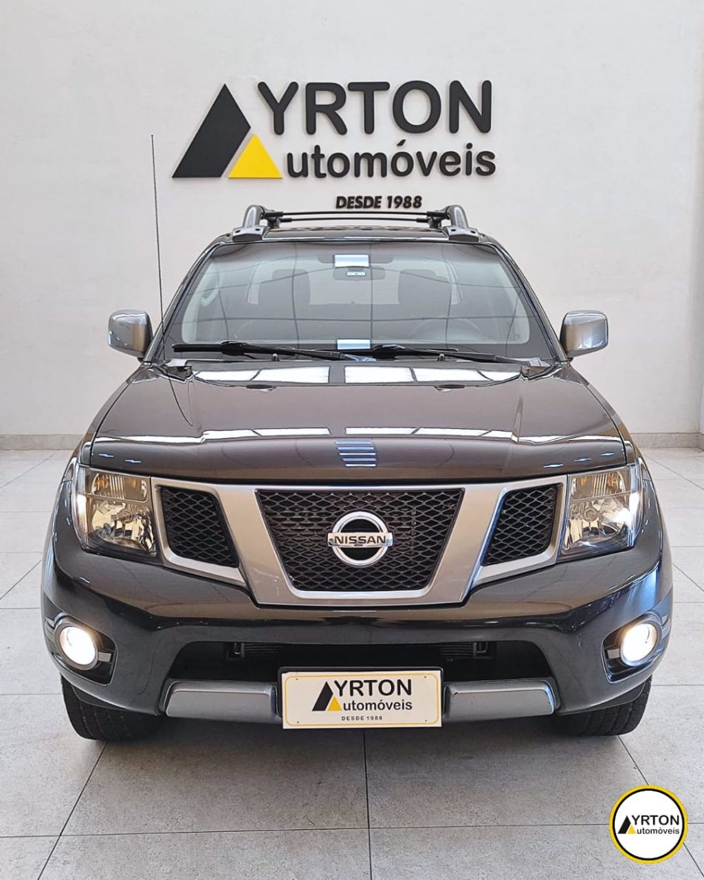 Nissan Frontier 2.5 16v 4x4 Sv Attack Turbo Diesel Cabine Dupla Preto 2014 - Ayrton Automóveis