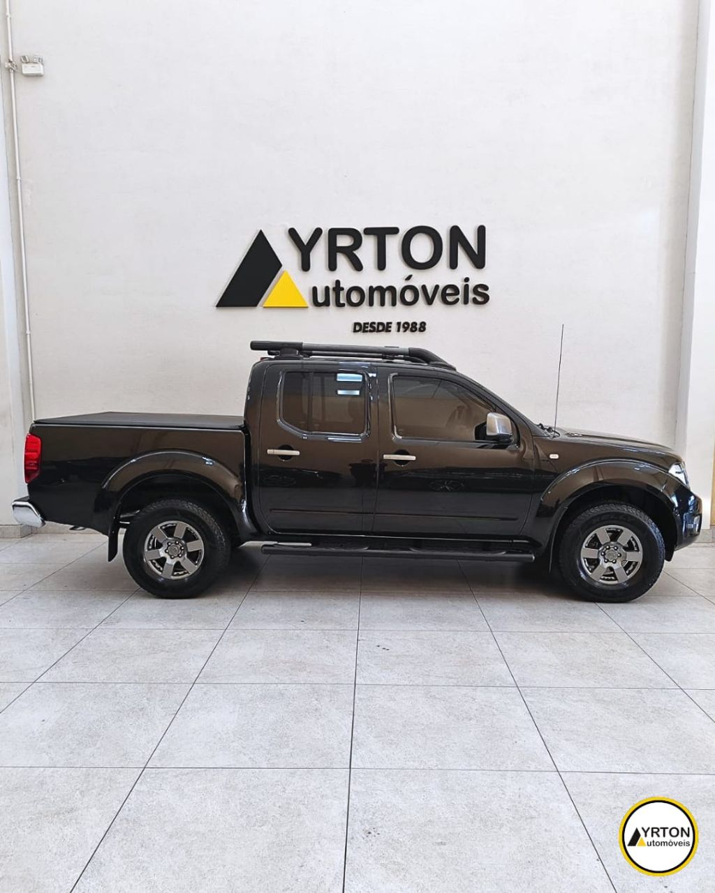 Nissan Frontier 2.5 16v 4x4 Sv Attack Turbo Diesel Cabine Dupla Preto 2014 - Ayrton Automóveis