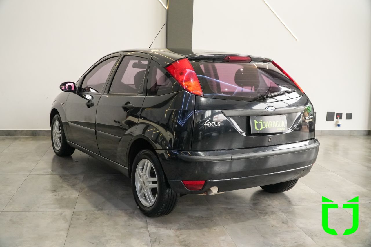 Ford Focus Hatch 2.0 16V 4P GHIA AUTOMÁTICO 2008 Preto - foto 4