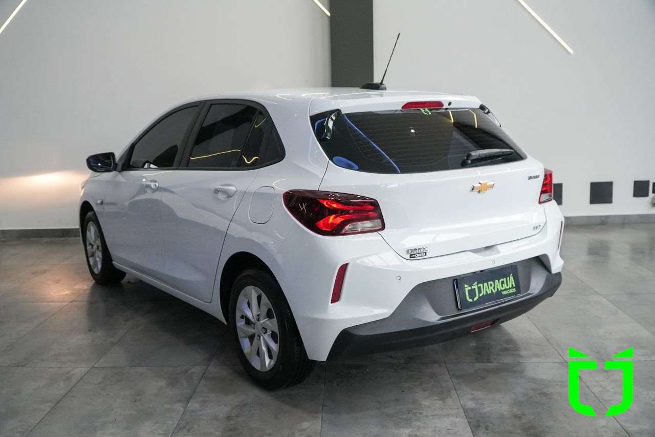 Chevrolet Onix Hatch 1.0 12V 4P FLEX LTZ TURBO 2020 Branco - foto 4