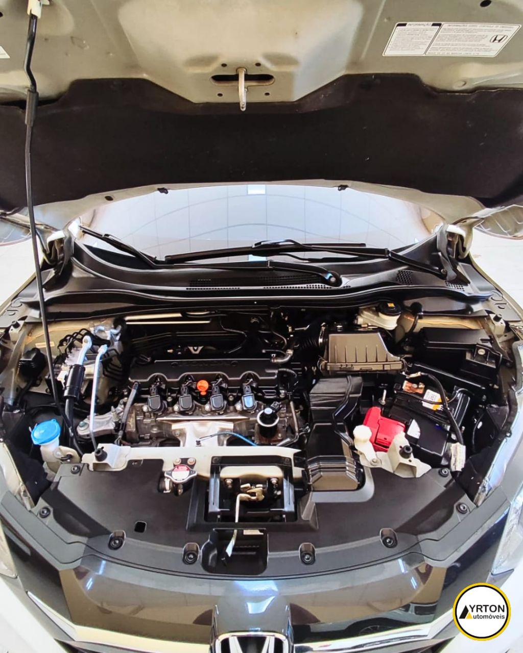 Honda Hr-v 1.8 16v 4p Ex Flex Automático Cvt Branco Perola 2017 - Ayrton Automóveis