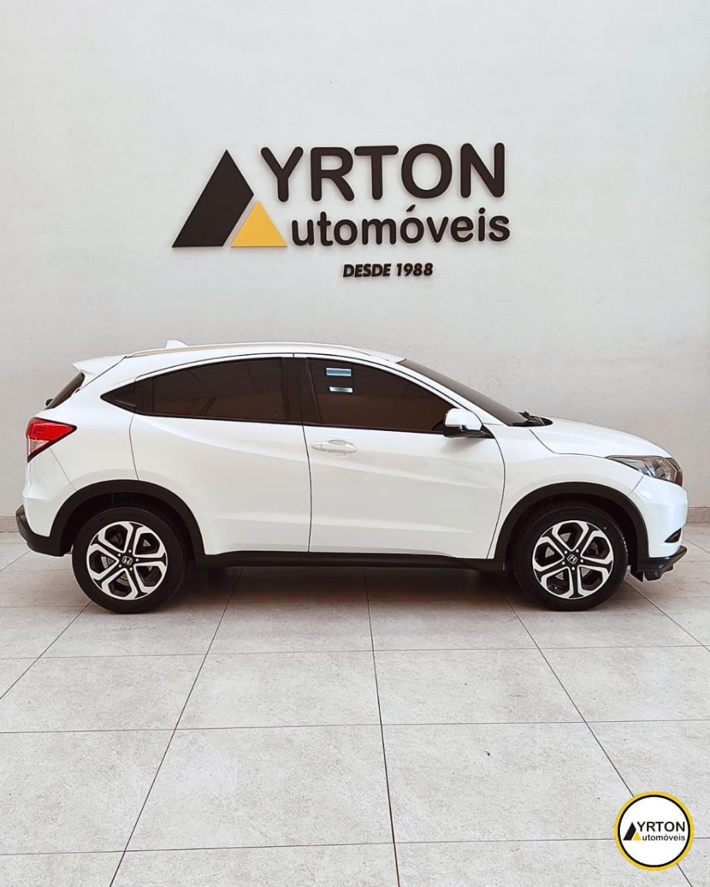 Honda Hr-v 1.8 16v 4p Ex Flex Automático Cvt Branco Perola 2017 - Ayrton Automóveis