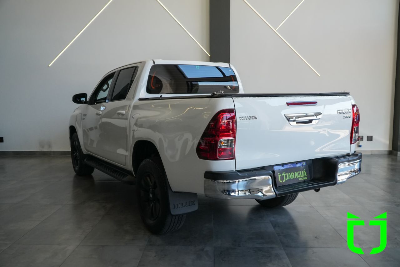 Toyota Hilux Caminhonete 2.7 16V 4P SRV CABINE DUPLA 2017 Cinza - foto 4