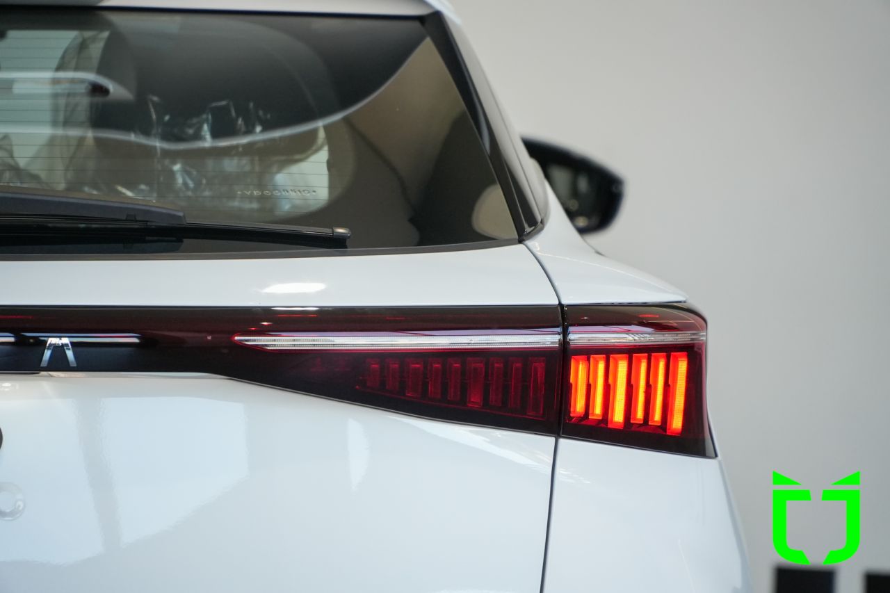 Omoda 5 1.5 16V 4P TGDI HEV PRESTIGE DHT AUTOMÁTICO 2027 Branco - foto 23
