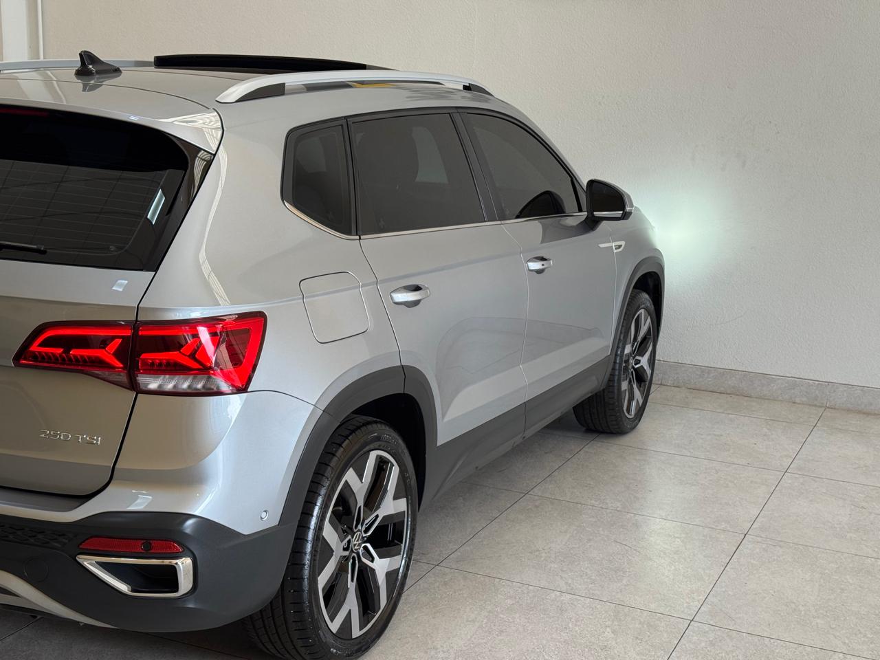 Volkswagen Taos 1.4 16v 4p Flex 250 Tsi Highline Automático Prata 2024 - Ayrton Automóveis