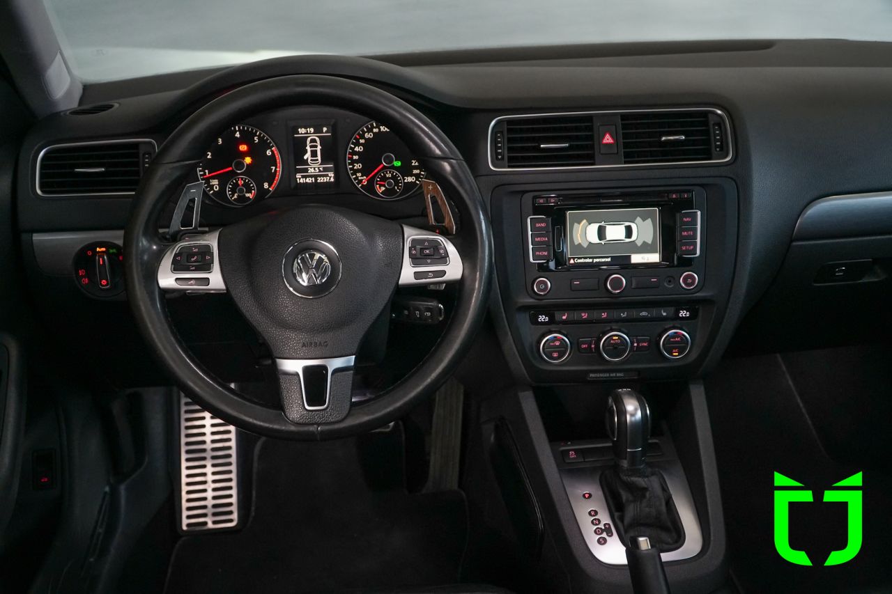 Volkswagen Jetta 2.0 4P TSI HIGHLINE 211 CV AUTOMÁTICO 2014 Branco - foto 17