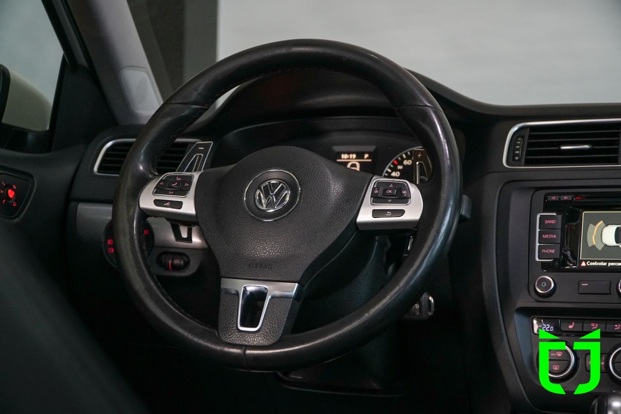 Volkswagen Jetta 2.0 4P TSI HIGHLINE 211 CV AUTOMÁTICO 2014 Branco - foto 15