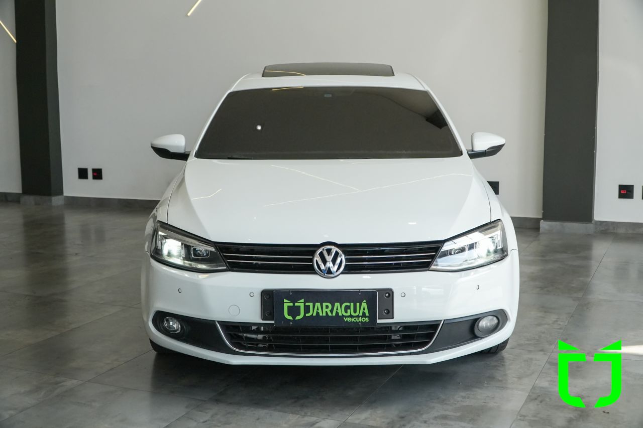 Volkswagen Jetta 2.0 4P TSI HIGHLINE 211 CV AUTOMÁTICO 2014 Branco - foto 2