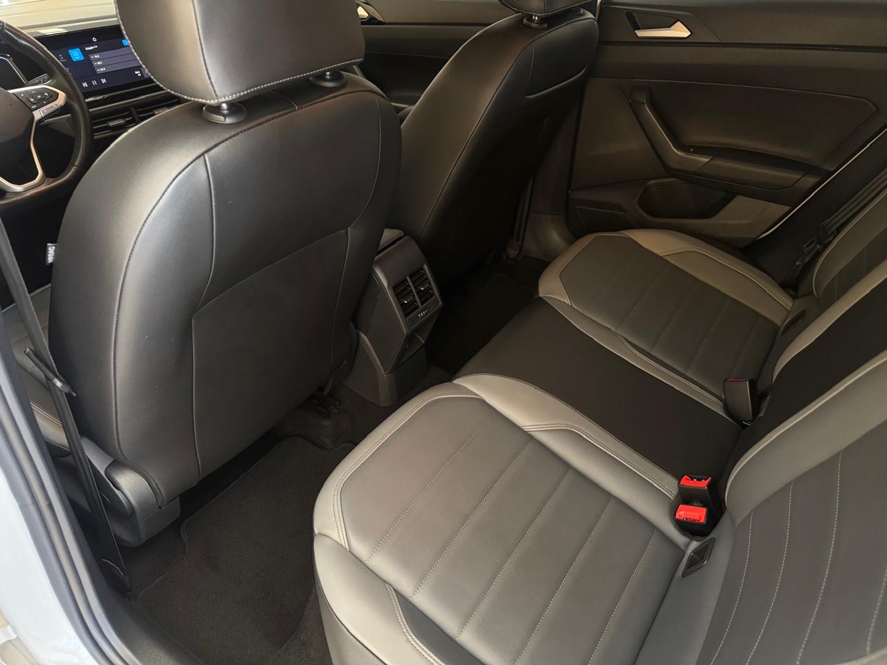 Volkswagen Nivus 1.0 4p Flex 200 Tsi Highline Turbo Automático Branco 2022 - Ayrton Automóveis