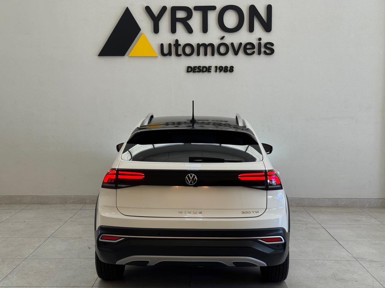 Volkswagen Nivus 1.0 4p Flex 200 Tsi Highline Turbo Automático Branco 2022 - Ayrton Automóveis