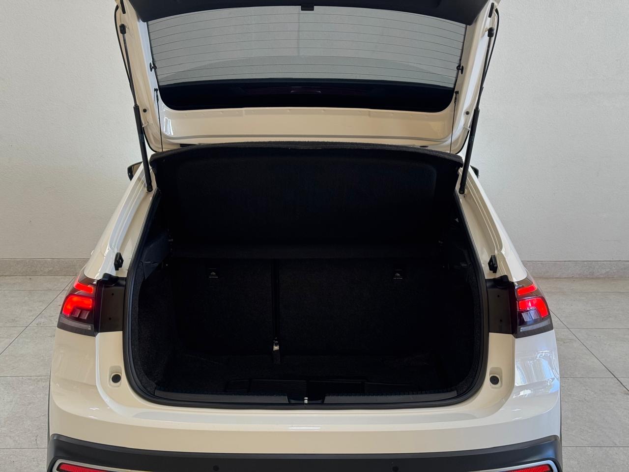 Volkswagen Nivus 1.0 4p Flex 200 Tsi Highline Turbo Automático Branco 2022 - Ayrton Automóveis