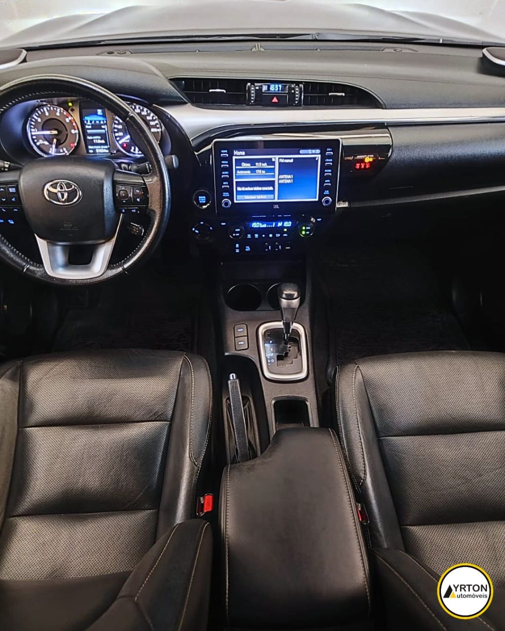 Toyota Hilux Caminhonete 2.8 16v Srx 4x4 Diesel Cabine Dupla Automático Preto 2023 - Ayrton Automóveis